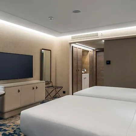 ヒルトン イスタンブル ボスポラス ホテル 5*