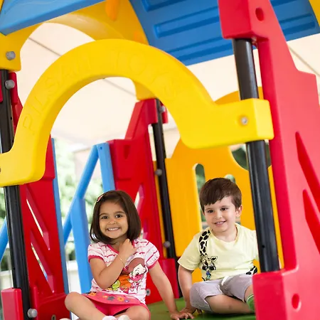 ヒルトン イスタンブル ボスポラス ホテル 5*