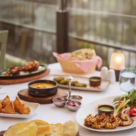 ホテル ヒルトン イスタンブル ボスポラス