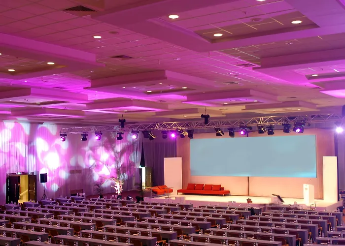 Hilton Bosphorus Отель Стамбул