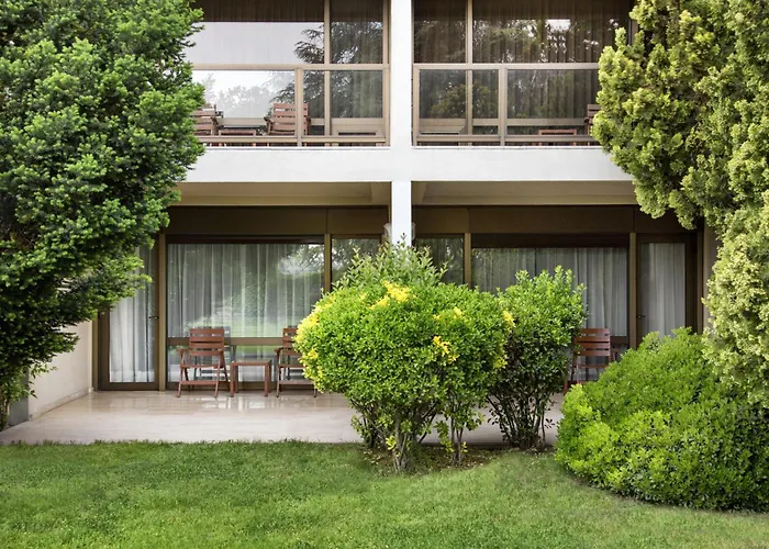 Hilton Bosphorus Отель 5*