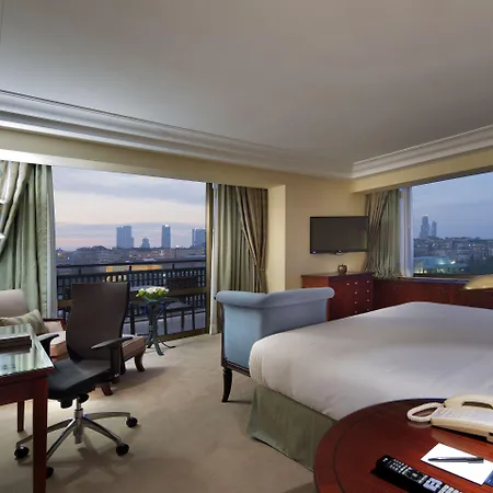 Hilton Bosphorus Szálloda 5*